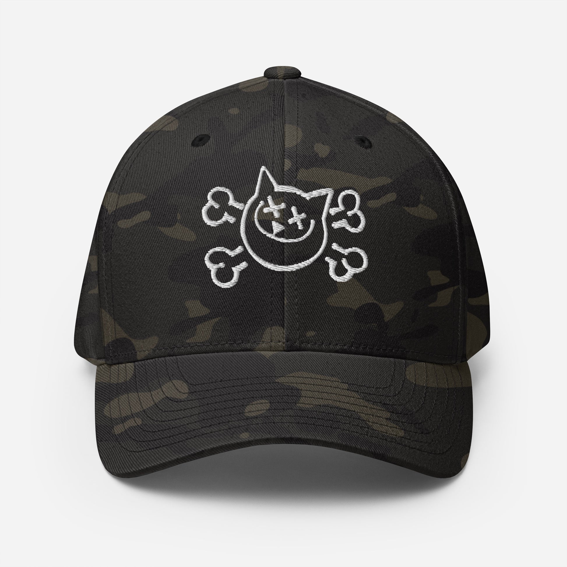 Graffiti cat embroidered in white on camo fitted hat